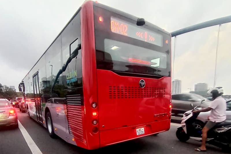 නවීන Metro බස් සේවාව සැප්තැම්බර් සිට ඇරඹෙයි: තවත් බස් රථ 50ක් ප්රසම්පාදනයට කැබිනට් අනුමැතිය!