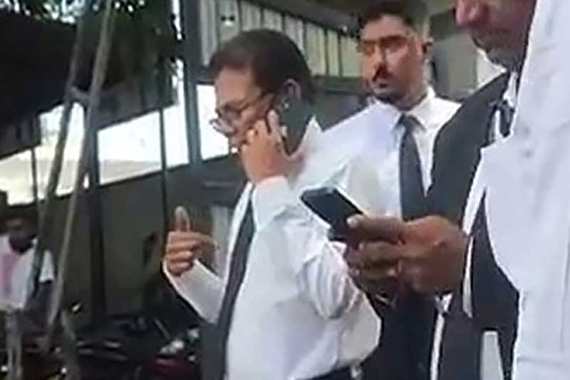 අධිකරණයට ඉදිරිපත් වූ නීතිඥ ගුණරත්න වන්නිනායකට ඇප