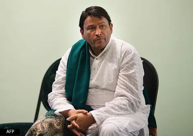 'සමරිසි පුද්ගලයෙකු ලෙස පෙනී සිටි ලොව ප්රථම මුස්ලිම් පූජකයා', මුහ්සින් හෙන්ඩ්රික්ස් යනු කවුද?