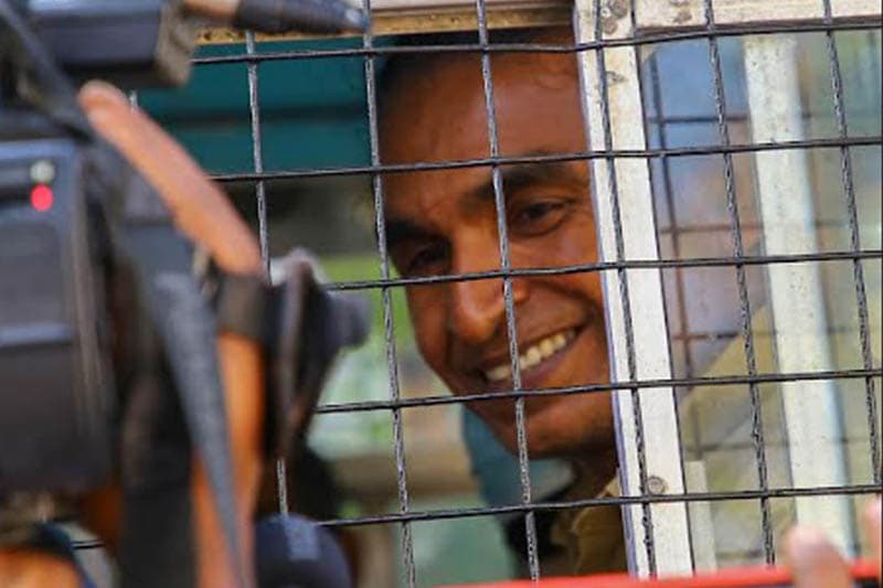 බෝධි(සතා) හිරේ ලෑම චින්තනයේ සහ ප්රකාශනයේ නිදහස වළලෑමකි - (ගාමිණී වියන්ගොඩ)