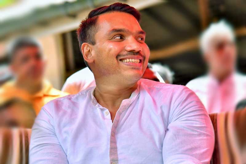 ඩයස්පෝරා තර්ජන මැද නාමල් ඔක්ස්ෆර්ඩ් ගිහින්...
