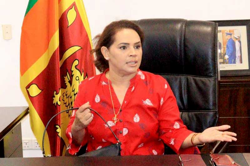 ඩයනා ගමගේ අයෙත් කරලියට ; අලි ගැන සංවේදීව ලොකු කතාවක් කියයි