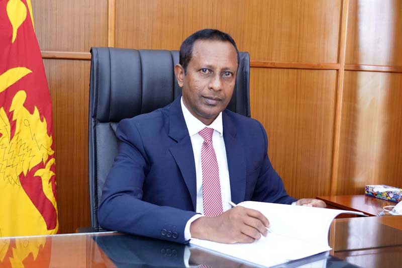SCOB බැංකුව පිහිටුවීමේ උපදේශන රැස්වීමට නි.ඇමැති නිශාන්ත ජයවීර චීනයට