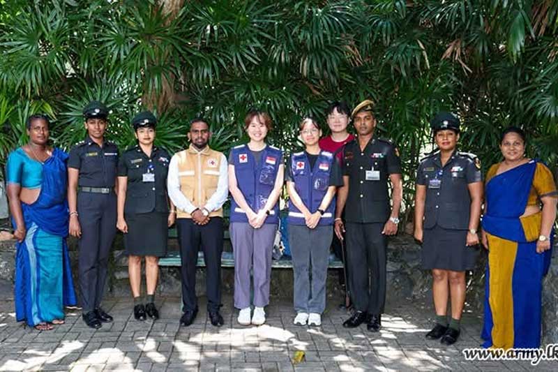 සිංගප්පූරු රතු කුරුස ක්රියාකාරීන් කොළඹ වැඩසටහන් රැසක