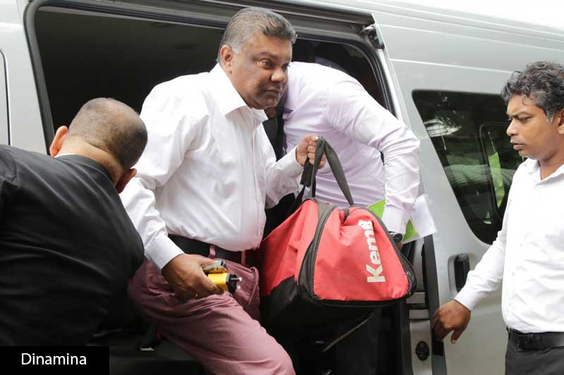 ජ්යෙෂ්ඨ පොලිස් අධිකාරී සතිෂ් රංජන් රිමාන්ඩ්: අධිකරණයේදී හෙළි වූ මුදල් විශුද්ධිකරණ චෝදනා
