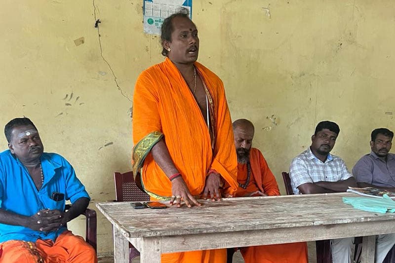 හින්දු මුලධර්මවාදීන්ට වන්නියේ හින්දු බැතිමතුන්ගේ විරෝධය