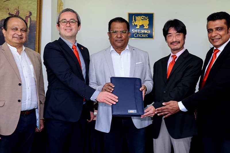 ජපානයේ ක්රිකට් නංවන්න ශ්රී ලංකාවෙන් අත හිත
