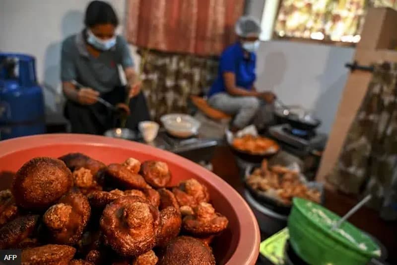 අවුරුද්දට නැතිව ම බැරි කොණ්ඩ කැවුමේ කතාව