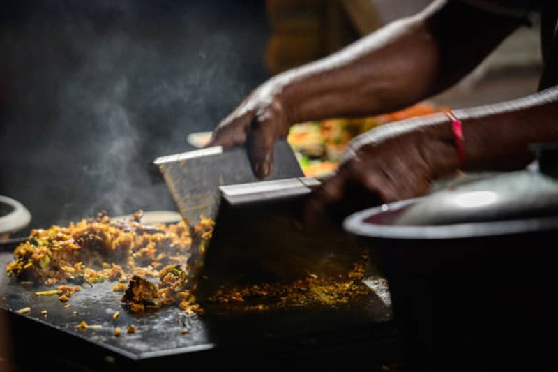 ජාත්යන්තරයට ගිය අපේ කොත්තු රොටියේ මුල් හිමිකම කාත්තන්කුඩි මුස්ලිමුන්ට දෙමු ද?