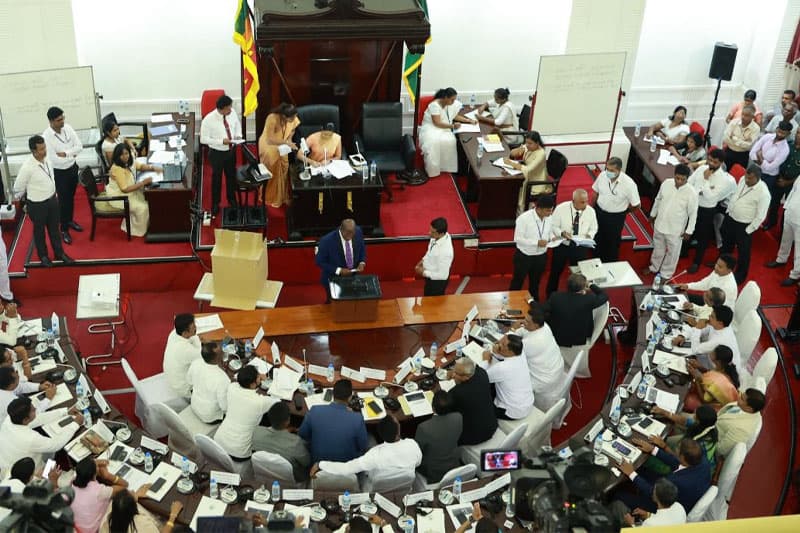 මෙදා පත් කෙරුණු පළාත් පාලන ආයතන ගරා වැටුණු සමාජයේ පිළිබිඹුවක් | Kusal Perera
