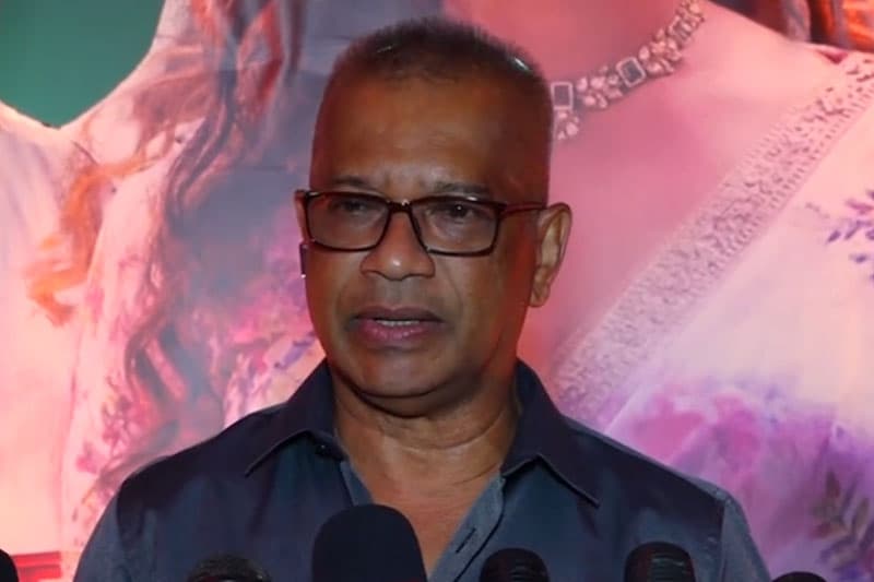 ‘අභිසාරී’ සිනමාපටය තිරගත වීම ඇරඹෙයි: 'අපි ඉන්නේ පූසාගේ පැත්තේ නෙමෙයි, ලේනාගේ පැත්තේ ' - ඇමැති ලාල් කාන්ත කියයි!