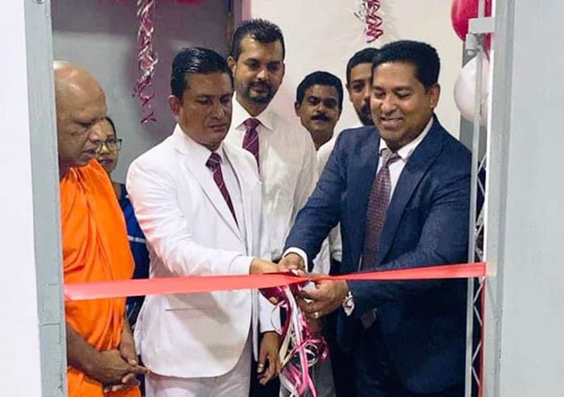 ශාන්ගේ RIOCOCO වෙතින් නාලන්දා විද්යාලයට පරිගණක විද්යාගාරයක්