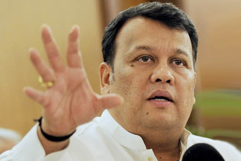 ' දියුණු රටවල් එතනට ආවේ මැජික්වලින් නොව කැපවීම්වලින්' - මහින්ද සමරසිංහ