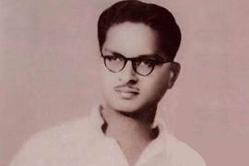 ආර්. මුත්තුසාමි - (චන්ද්රසිරි සෙනෙවිරත්න)
