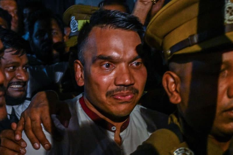 එයාර්බස් අල්ලස් දැලට නාමල් පැටලෙයි !: එස්.එෆ්.ඕ. වාර්තා සහ සිංගප්පූරු මුදල් මාවත හෙළිවේ !