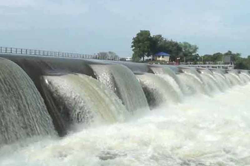 ජලාශ 36ක් වාන් දමයි : අඩුපීඩන කලාපය ලංකාවෙන් ඉවතට
