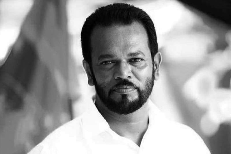 පාලිත තෙවරප්පෙරුම සනත් නිශාන්තගෙන් වෙනස්වන්නේ කෙසේ ද? - (ආචාර්ය මහේෂ් හපුගොඩ)