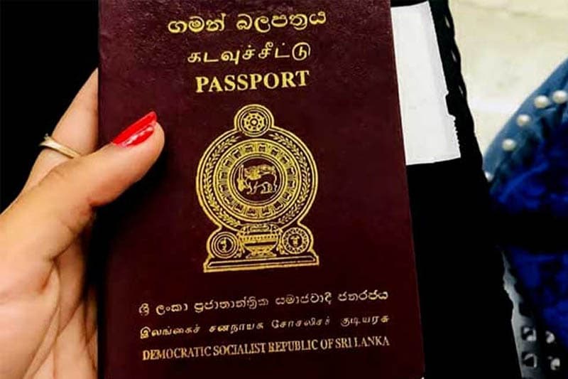 ඊ-පාස්පෝට් ප්රොජෙක්ට් එක නැවතිලා නෑ: 'සමාජ මාධ්ය කැළඹූ' ටෙන්ඩර් අවලංගුවේ සැබෑ තත්ත්වය!