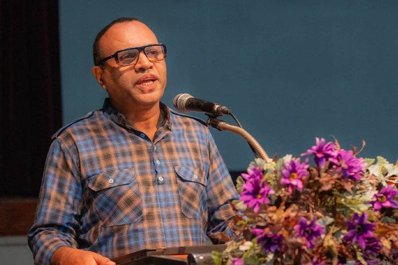 'විශ්වවිද්යාලය කියන්නේ පිළිතුරු ලැබෙන තැනක් නොව, ප්රශ්න පටන් ගන්නා තැනක්'! | මහාචාර්ය ප්රදීප් එන්. වීරසිංහ