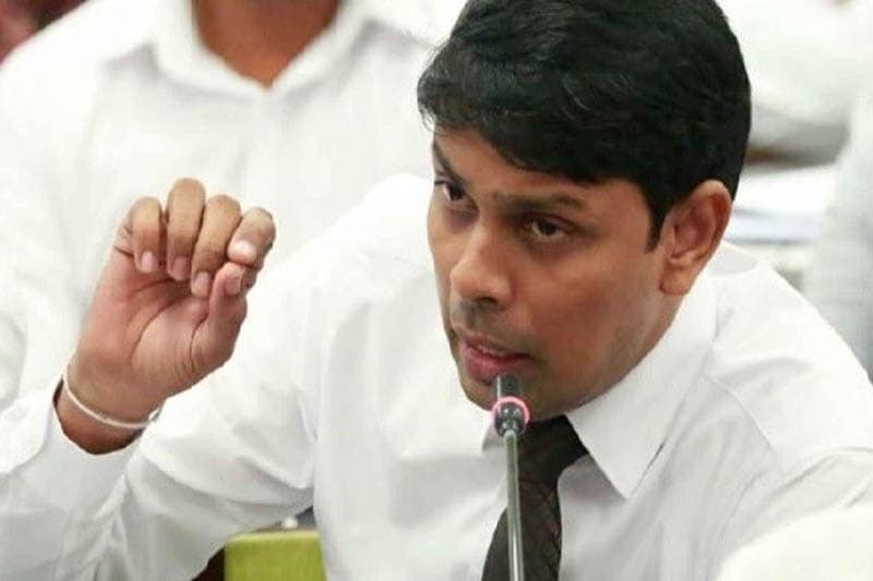 ආණ්ඩුවේ ලොක්කන්ගේ දූෂණ ගැන මන්ත්රී අර්චුනා IMF ලොක්කන්ගේ මුණටම කියයි !