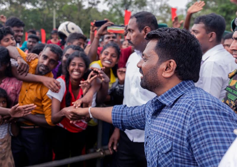 මාලිමාව උතුරෙන් විසිවුනාද? | ඉෂංඛා සිංහආරච්චි