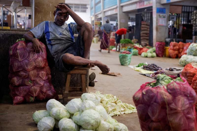 විසඳුම 'නිෂ්පාදන ආර්ථිකය' ද ? - (මහාචාර්ය රොහාන් සමරජීව)