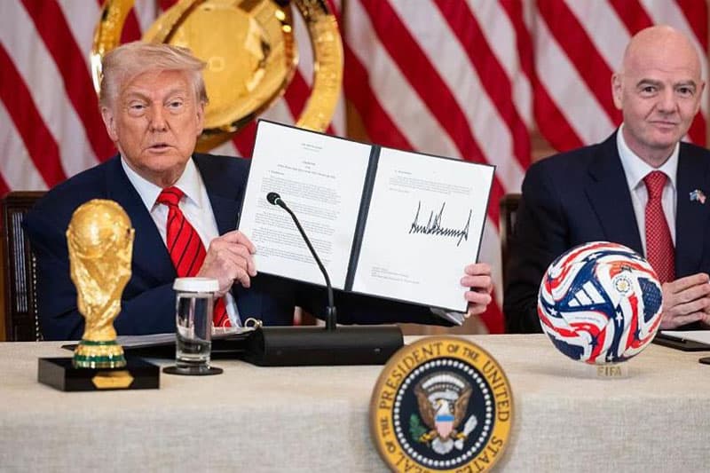 'රුසියාව පාපන්දු ලෝක කුසලානයට කැඳවීම යුද්ධය නතර කිරීමට දිරිගැන්වීමක්!' - අමෙරිකානු ජනාධිපති