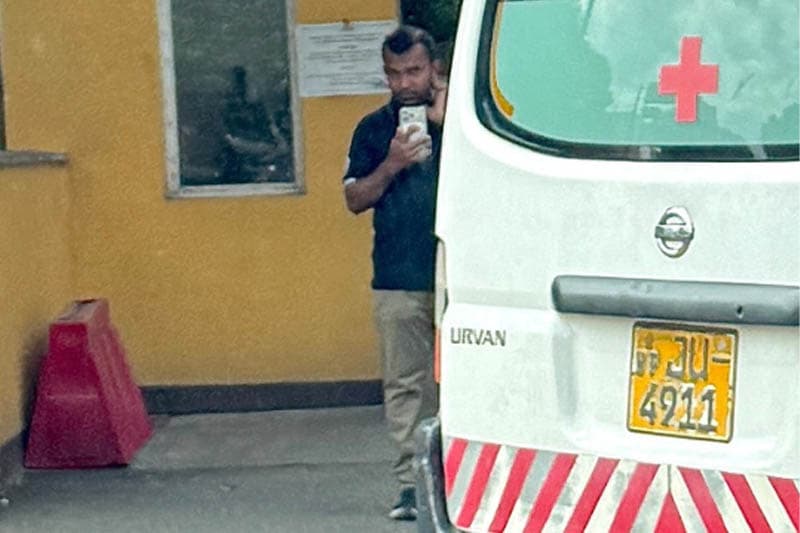 'CID එක මගේ ළමයි පස්සෙන් එනවා!' - සුරේෂ් සලෙයිගේ බිරිඳගෙන් හදිසි පැමිණිල්ලක්