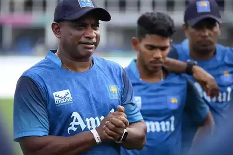 සනත් අද ප්රධාන පුහුණුකරු ධුරයෙන් සමුගනී