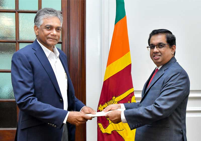 කොළඹ වරාය නගර ආර්ථික කොමිසම සඳහා සාමාජිකයන් පත් කරයි