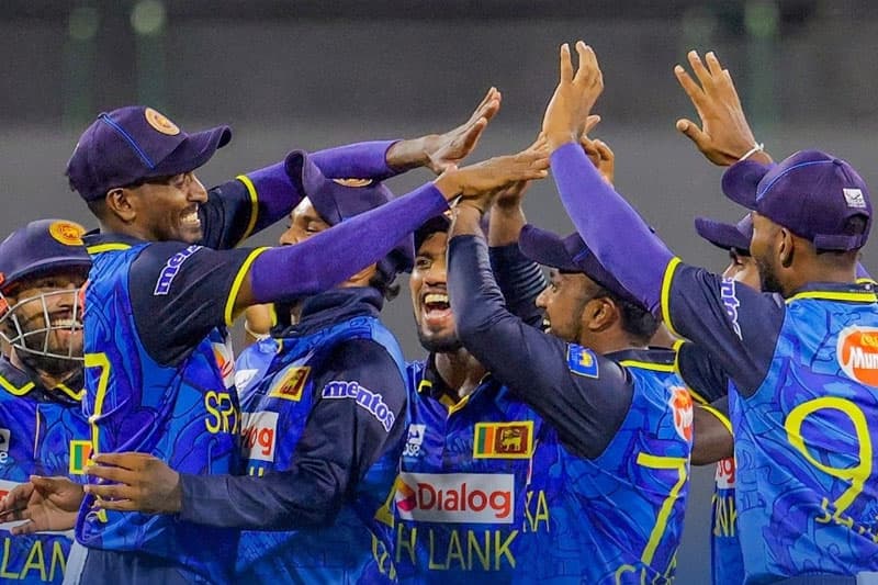 බංග්ලාදේශය ලකුණු 5කට කඩුලු 7ක් බිඳ වැටෙමින් ODI ඉතිහාස පොතට