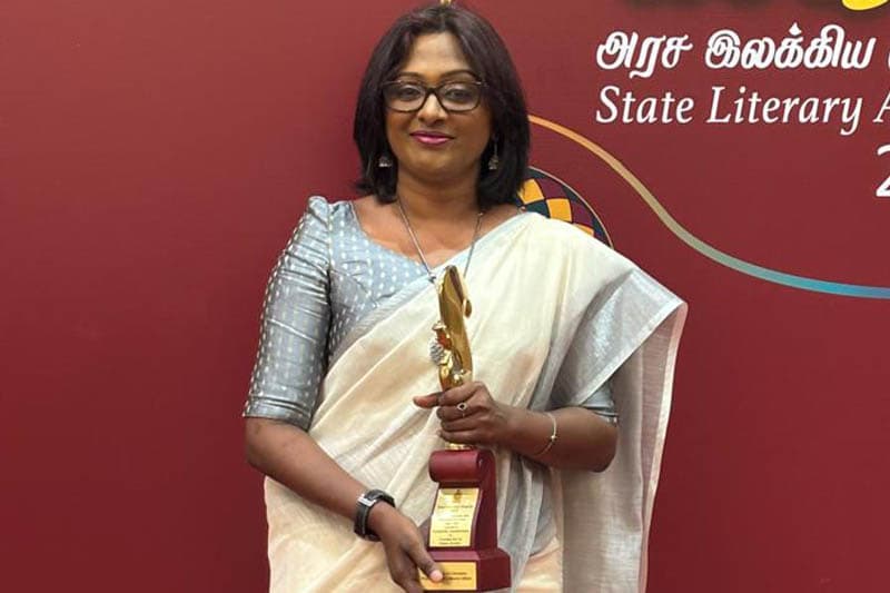 ආචාර්ය ක්රිෂාන්ති ආනන්දවංශ රචිත 'Lacanian Eye on Salman Rushdie' ග්රන්ථය 2025 රාජ්ය සම්මානයෙන් පිදුම් ලබයි