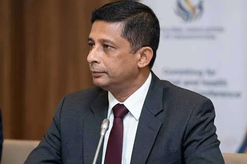 සලේගේ තත්ත්වය දරුණු වෙයි: නාසයෙන් බට දමද්දී, අස්ගිරි නාහිමි සහ ඩලස් ඇතුළු හිටපු මන්ත්රීවරු පිරිසක් ජනපතිට ලියයි!