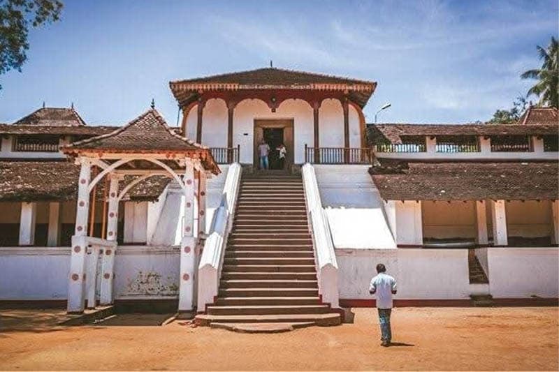 සමන් දෙවියන් ඉදිරියේත් හොර ඡන්ද මගඩියක්!