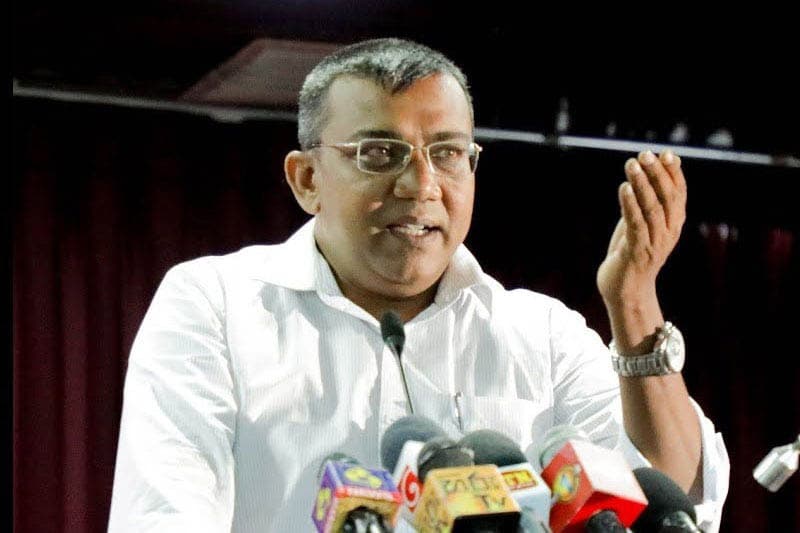 'උපුලා, පාර්ලිමේන්තුව අස්සෙ නම් රිංගන්න එපා මචං' | Uvindu Kurukulasuriya