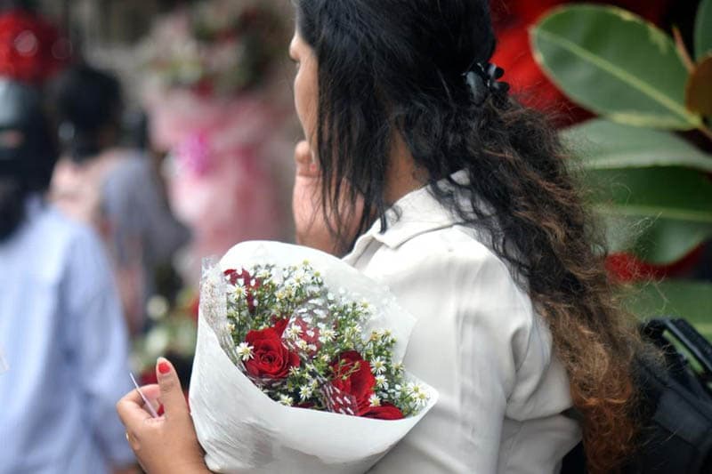 මිල මුදලින් ප්රේමය මනින නූතන වැලන්ටයින් දින සැමරුම | ආචාර්ය ප්රණීත් අභයසුන්දර