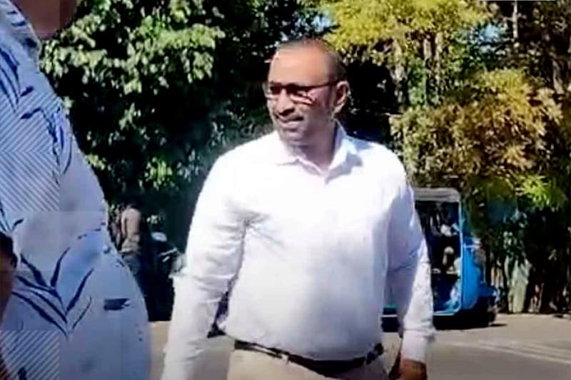 සිරදඬුවම් නියම වූ මන්ත්රී චමින්ද විජේසිරි ට ඇප ලැබුන හැටි !