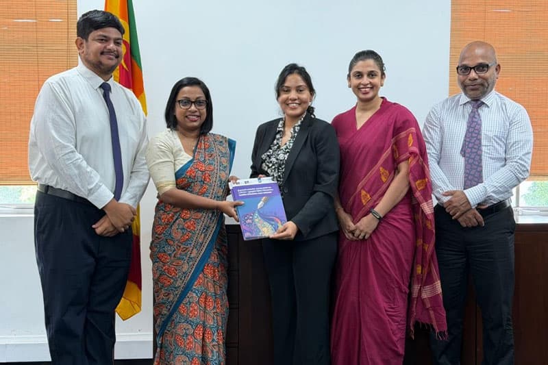 දණ්ඩ නීති සංග්රහයේ 'දූෂණය' යන වචනය වෙනස් කරන්නැයි 'වෙරිටේ රිසර්ච්' ආයතනයෙන් රජයට යෝජනාවක්!