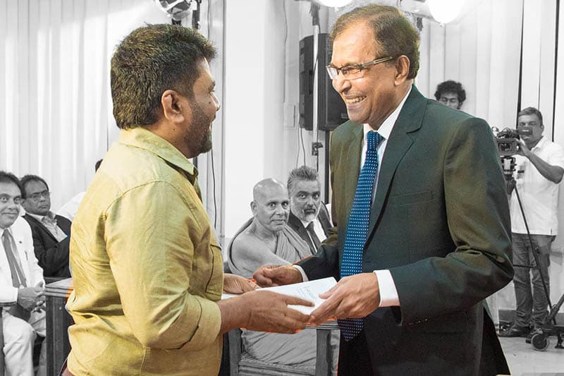 'නායක' දෙපළක ගේ දිග කතාව සහ කෙටි කතාව – (සුනිල් කන්නන්ගර)