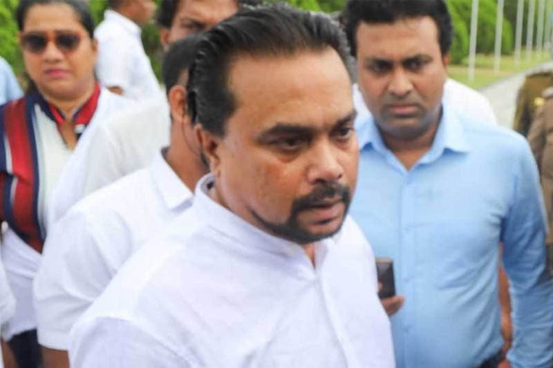 අත්අඩංගුවට ගත් විමල් වීරවංශ කඩුවෙල මහේස්ත්රාත් අධිකරණයට