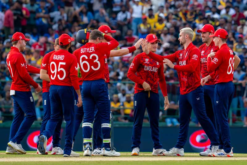 T20 WC ‘සුපිරි අට’ ආරම්භක තරගයෙන්ම ශ්රී ලංකාවට එංගලන්තය හමුවේ සුපිරි පරාජයක්