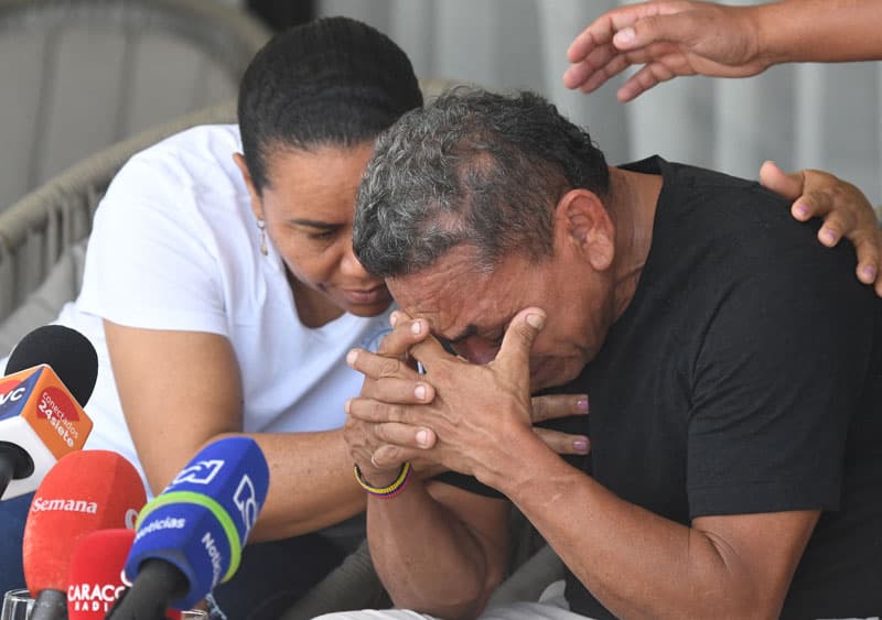 පැහැර ගැනීමේදී මඟුල් මුද්ද නැතිවුනු නිසා විවාහය නැවත සිදුකරන්නැයි පාපන්දු ක්රීඩකයාගේ පියාගෙන් ඉල්ලීමක්
