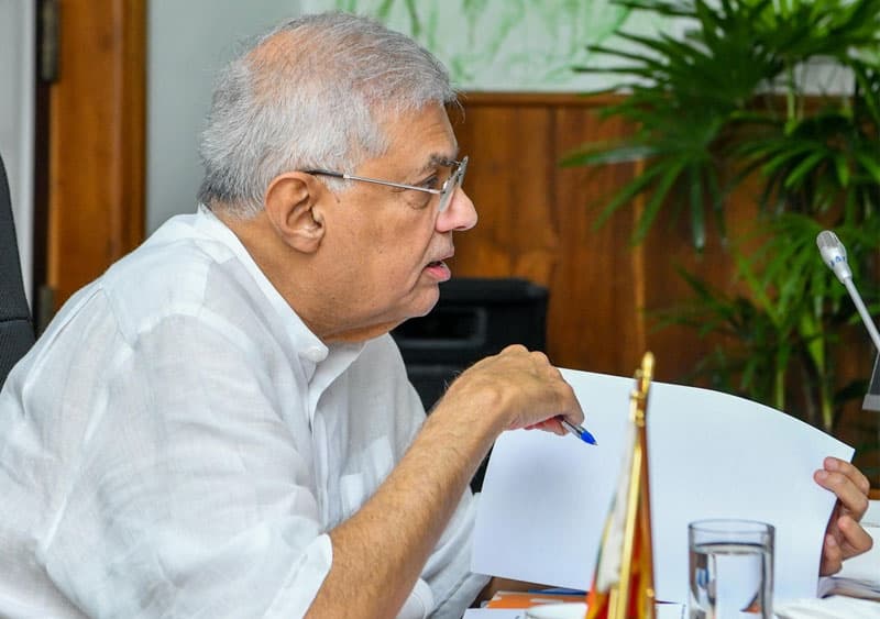 ජනපති 2024 අය වැය වාර්තාව සකසමින් : මෙවර වියදම් කරන්නේ කුමන සමාජ ස්ථරයකට ද?