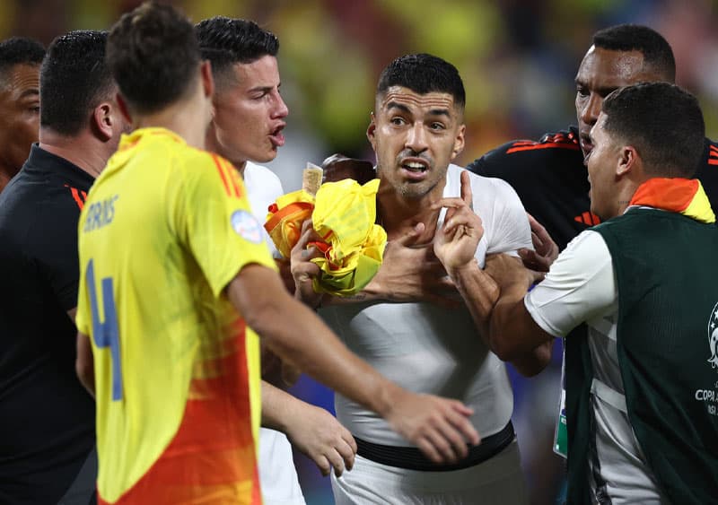 Copa America 2024: පරාජිත උරුගුවේ ක්රීඩකයන්ගෙන් කොලොම්බියානු ක්රීඩා ලෝලීන්ට ප්රහාරයක්