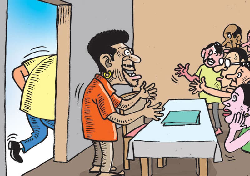 පෑල දොරින් ගිහින්
