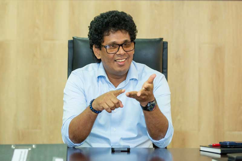 විපක්ෂයේ පිරිසක් ළඟදීම ආණ්ඩුවට !