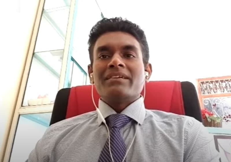 රුපියල් කෝටි ගණනක දත්ත පද්ධතියක් නොමිලේ ලේ බැංකුවට දුන් ජීවකයාට දඬුවම් මාරුවක්!