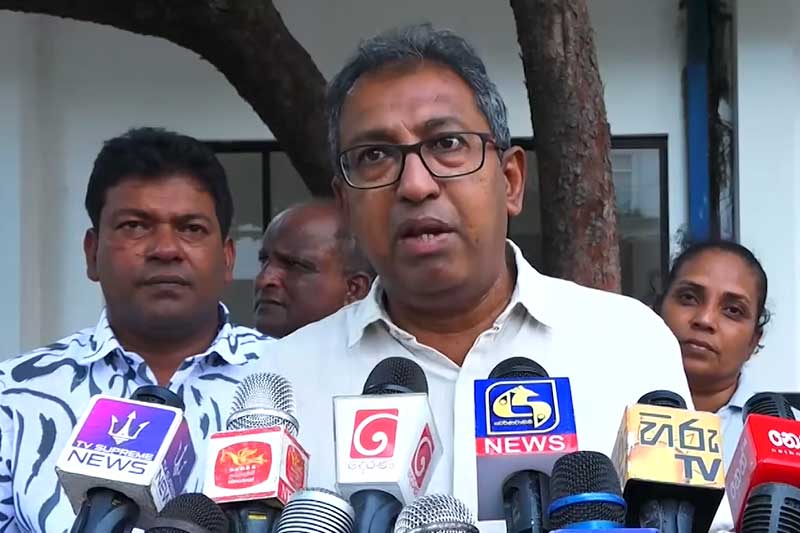 විශ්වාසය බිඳුන හැටි හර්ෂ කියයි