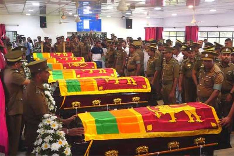 මීගමුව බන්ධනාගාර ලේ වැගිරීමේ ඇත්ත කතාව එළියට! - කොළඹින් ගිය ‘SPEAT Force’ විශේෂ බලකායේ 8ක් ගල්වලින් ගසා මරා දමද්දී, රැඳවියන් 14ක් වෙඩි තබා ඝාතනය කෙරේ