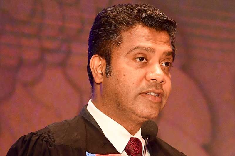 'ලැබ් රිපෝට් එකක් කියන්නේ කඩදාසියක් නෙවෙයි, මිනිස් ජීවිතයක්! - සෞඛ්ය ඇමති නලින්දගෙන් වෛද්ය ක්ෂේත්රයට සිහිකැඳවීමක්